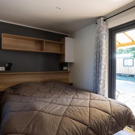 Camping Sites et Paysages Les Prés Hauts Sisteron Esterno foto