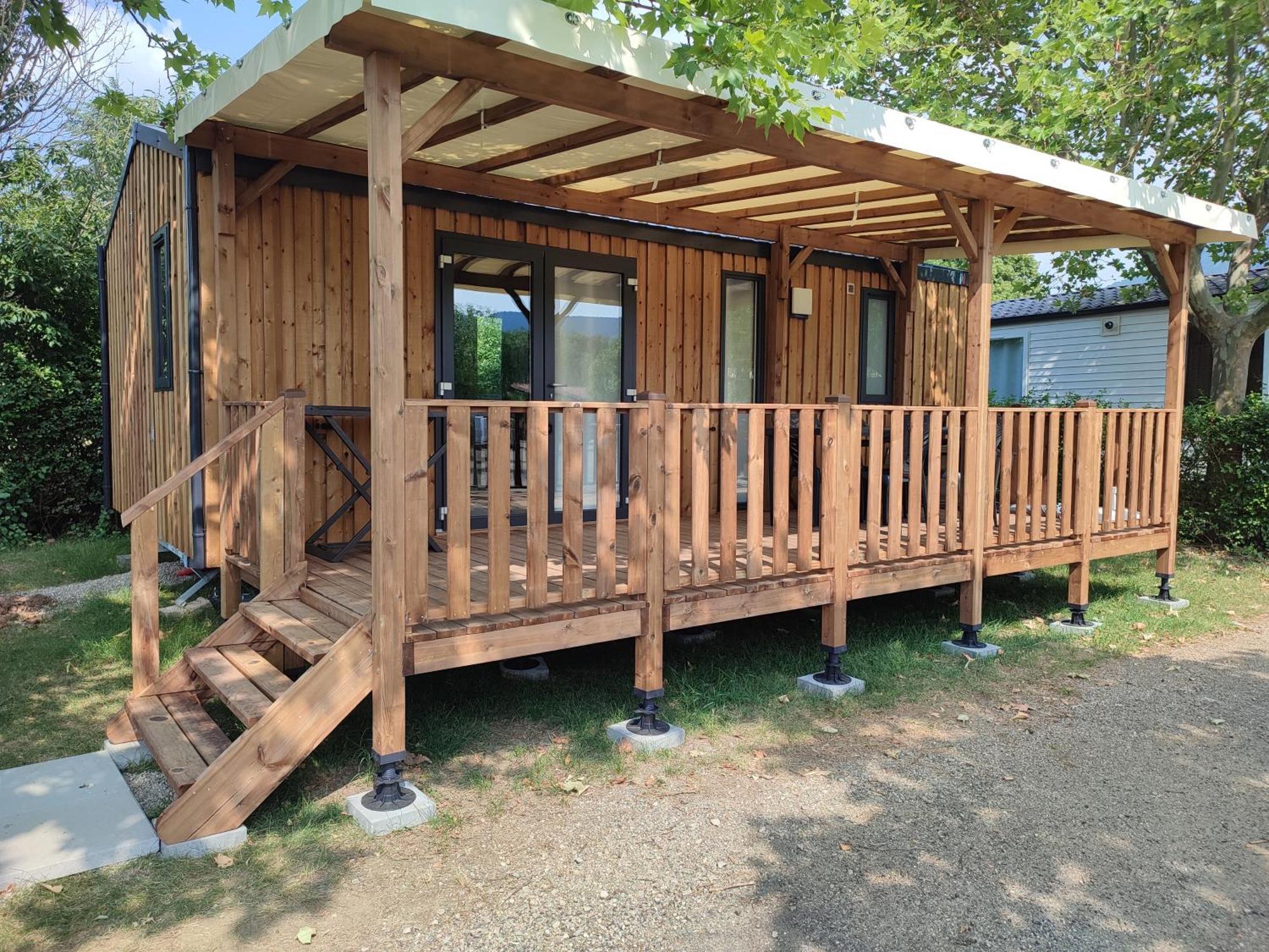 Camping Sites et Paysages Les Prés Hauts Sisteron Esterno foto