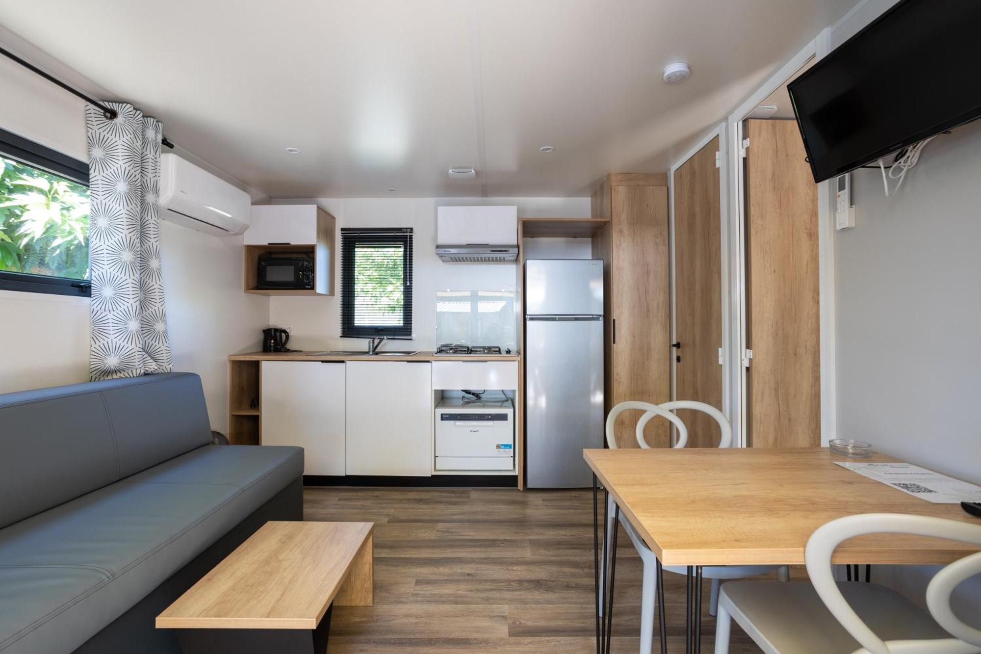 Camping Sites et Paysages Les Prés Hauts Sisteron Esterno foto