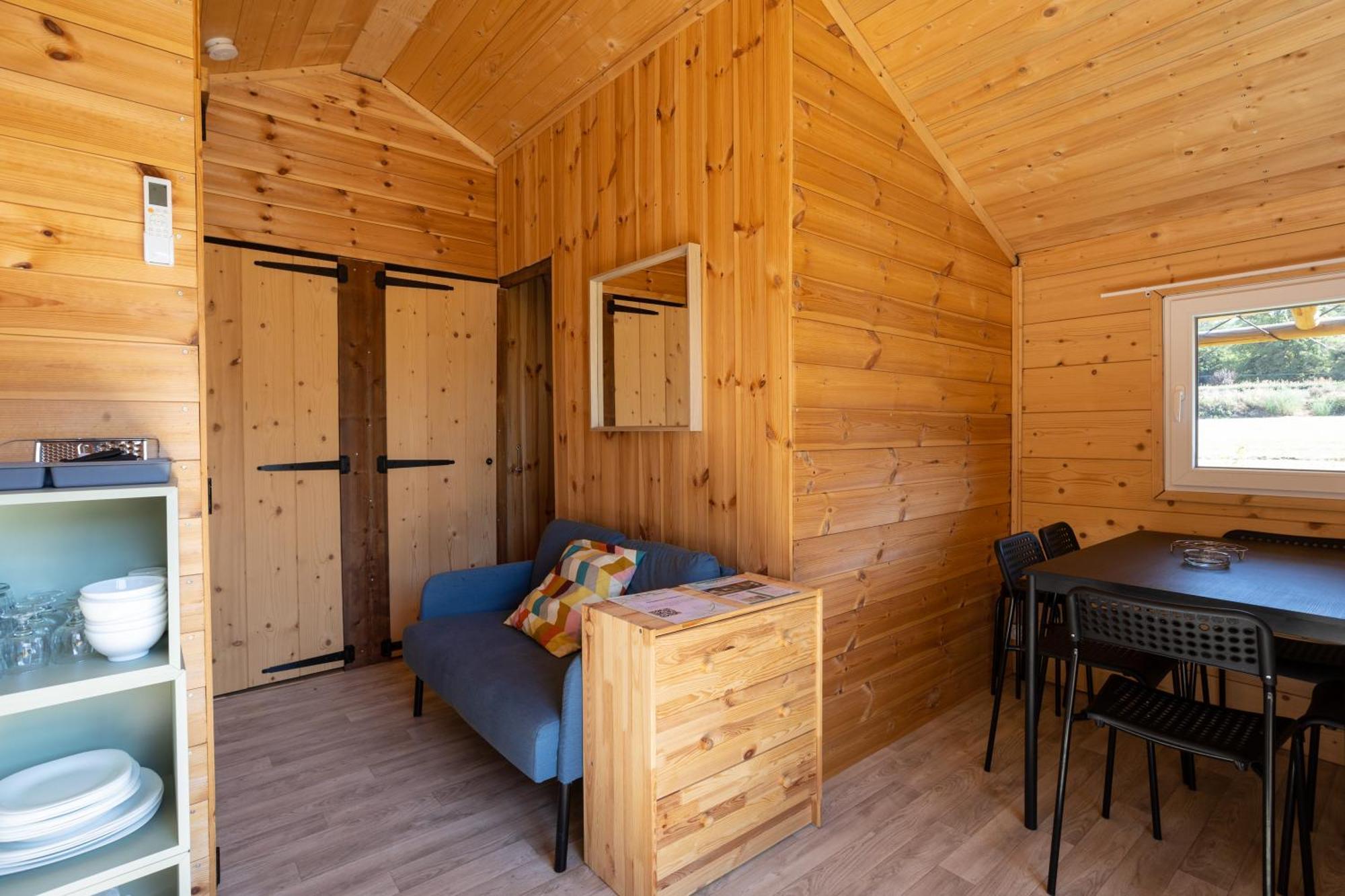 Camping Sites et Paysages Les Prés Hauts Sisteron Esterno foto